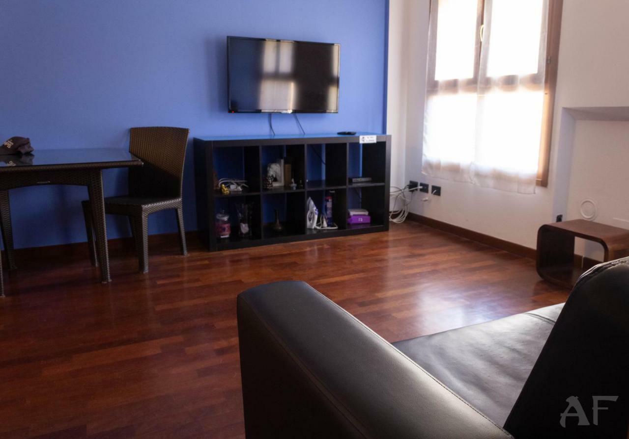 Apartamento Corso San Gottardo - Darsena Flat Milán Exterior foto